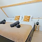 Theislandlife House 11p 펜션