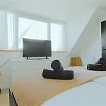 Theislandlife House 11p *