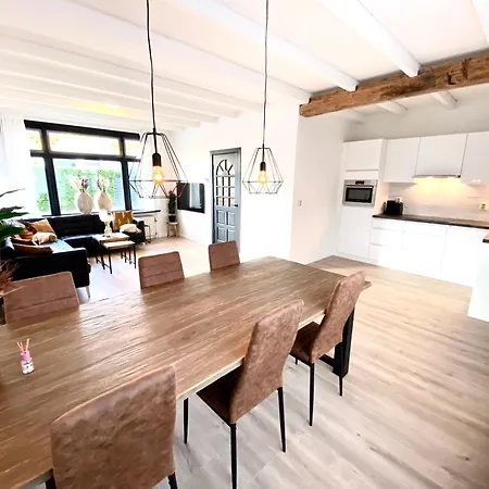 Theislandlife House 11p *