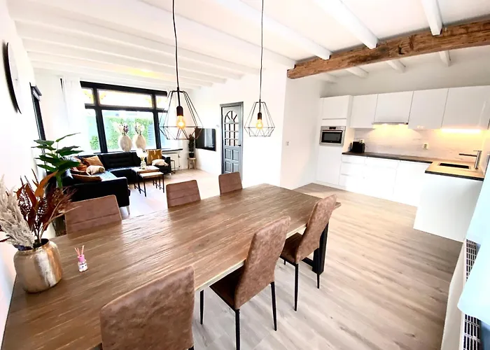 Theislandlife House 11p *